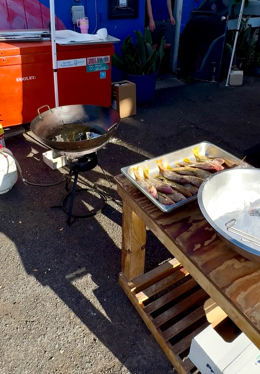 Kaimuki Neighborhood Fish Fry