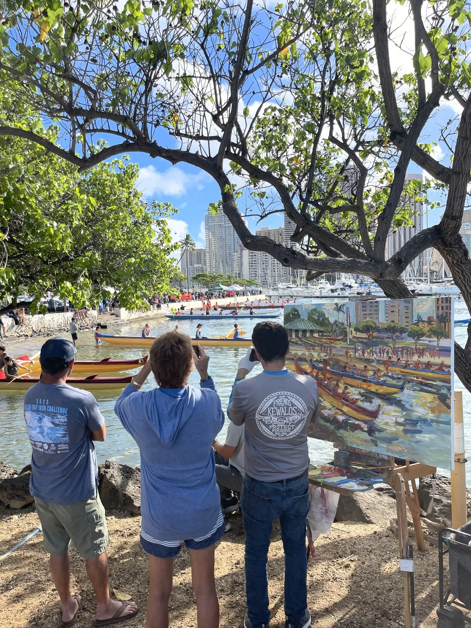Watching an Outrigger Canoe Race and Plein Air Painters
